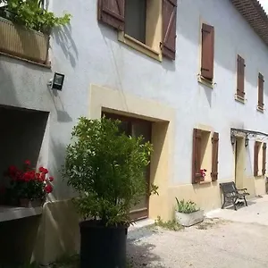 https://bastide-ecurie-massilia.fr-provencehotel.com